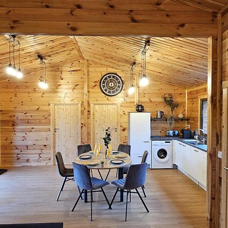 Chalet Istres Des Ardennes Fromelennes Exterior foto